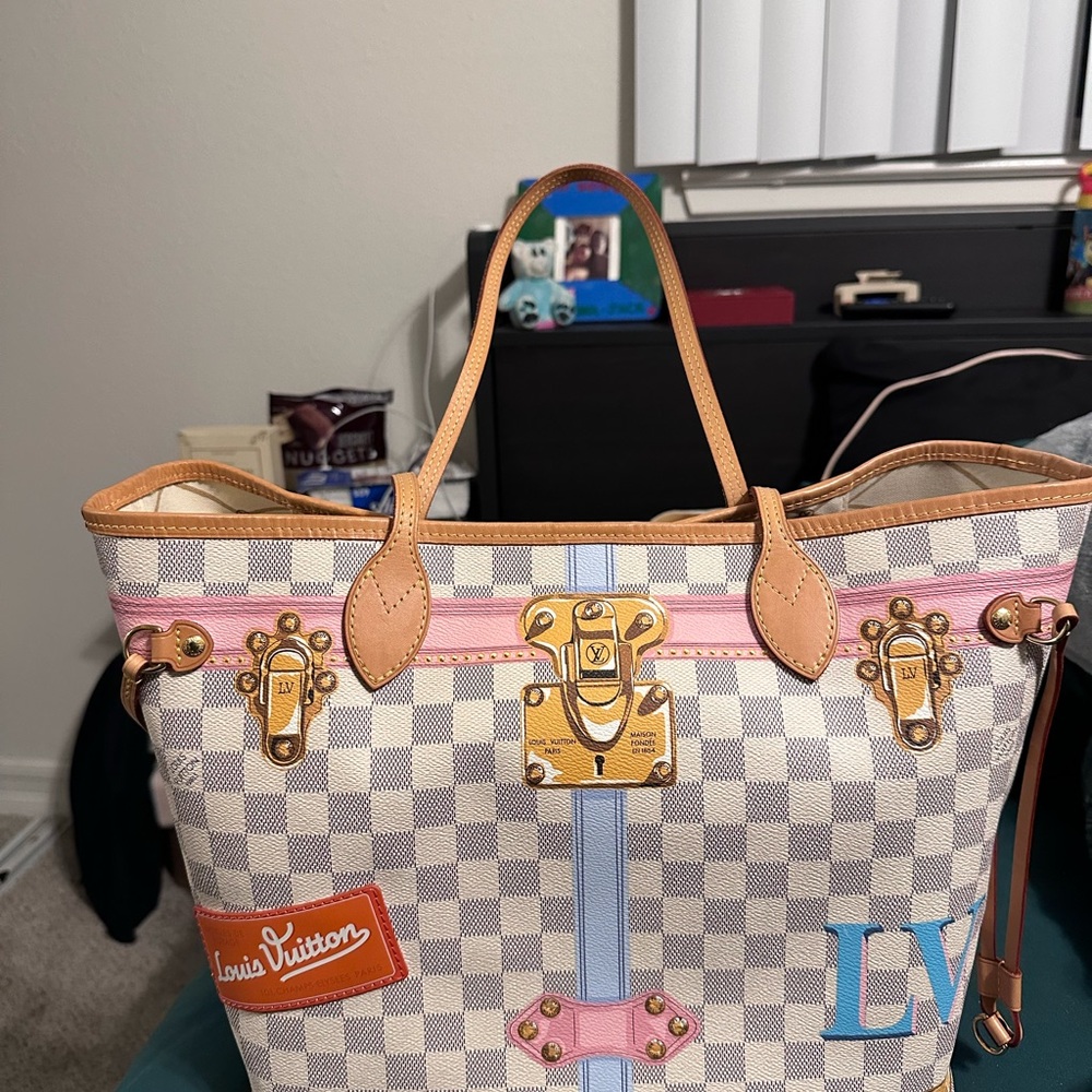 Limited Edition Damier Louis Vuitton Neverfull Trunk Edition GM